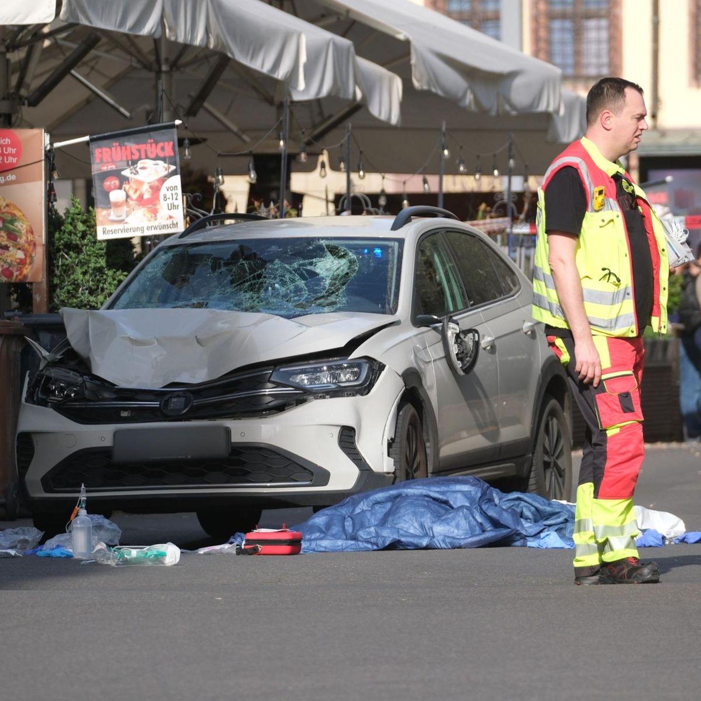 Ein Polizeisprecher spricht von einer „dynamischen Lage“ in Leipzig