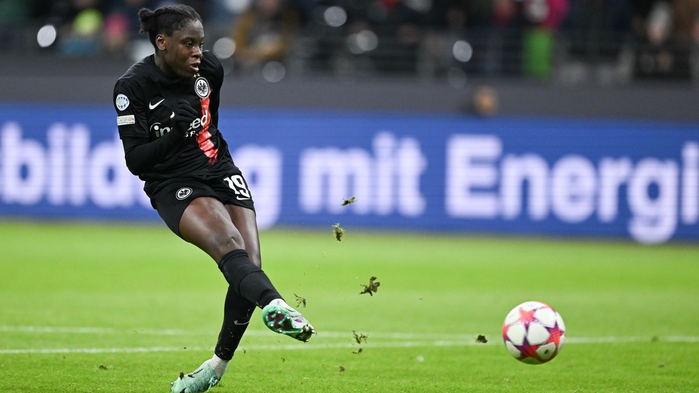 Eintracht-Stürmerin Nicole Anyomi erzielte gegen Nürnberg für einen Doppelpack. (Archivbild) Foto: Arne Dedert/dpa