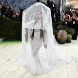 Met Gala Lisa