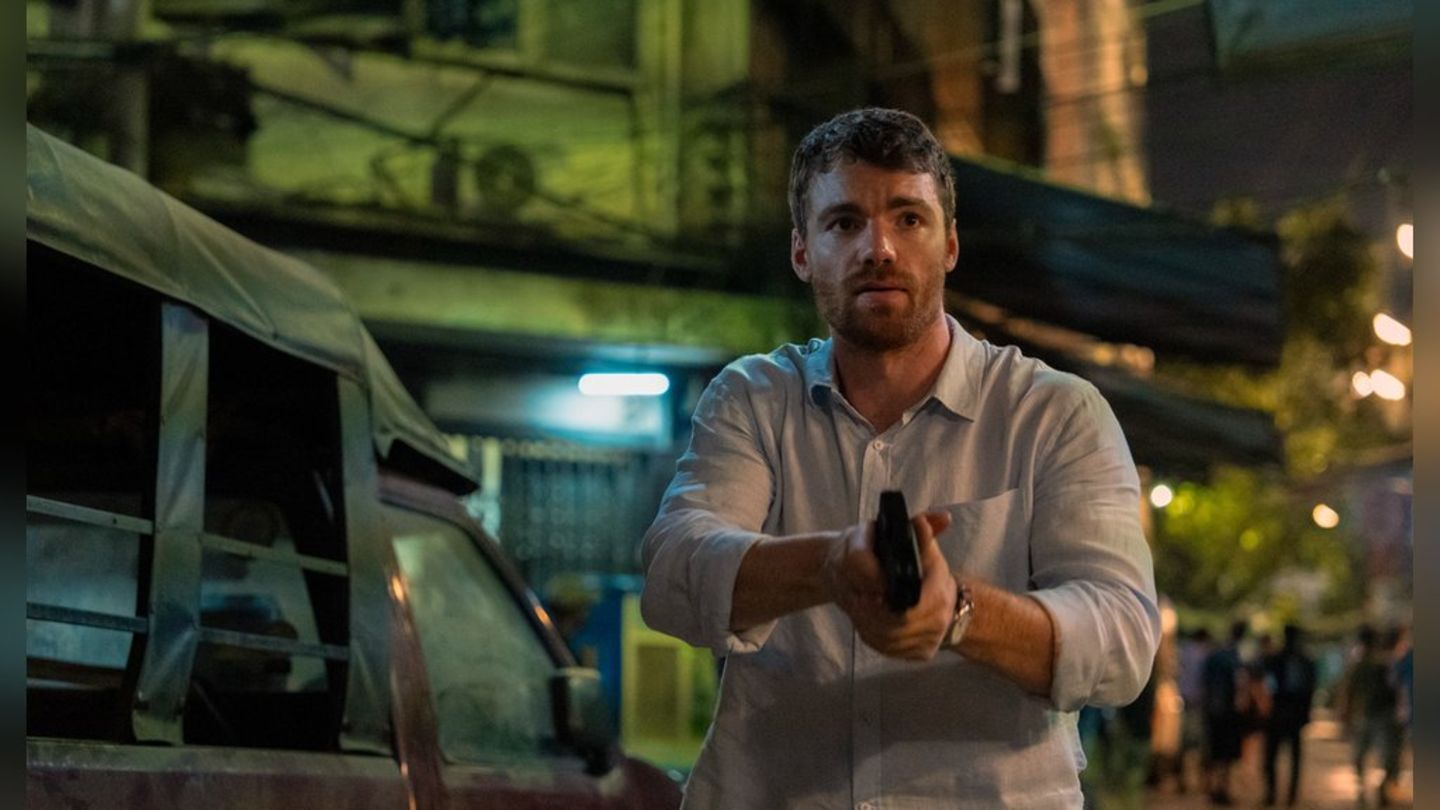 Gabriel Basso verkörpert in "The Night Agent" Hauptfigur Peter Sutherland.