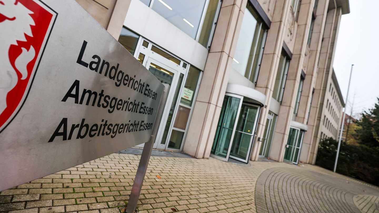 Frau ersticht Mann nach fast 50 Ehejahren. (Archivbild) Foto: Christoph Reichwein/dpa