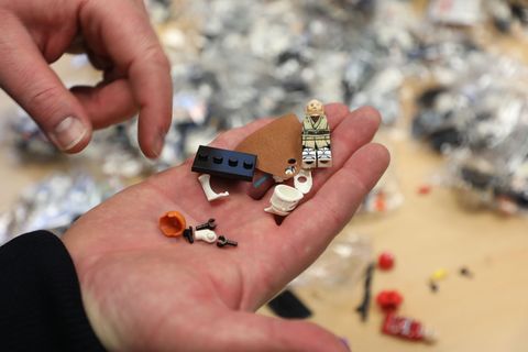 Auch gefälschte Spielwaren waren dabei. Foto: --/dpa