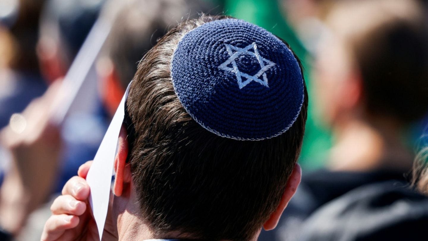 Mann mit Kippa