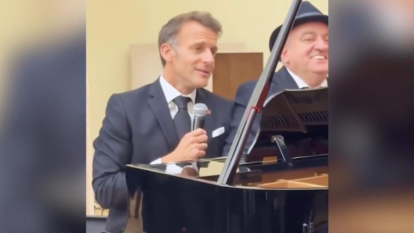Mit Schlagzeug und Flügel: Macron greift bei Staatsbankett zum Mikro – und zeigt musikalische Seite