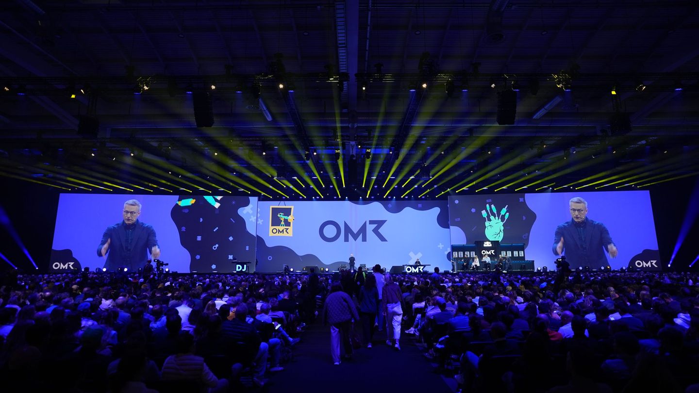 Festival-Atmosphäre und viel Neues zu Digitalisierung. Das ist die OMR in Hamburg. Foto: Marcus Brandt/dpa