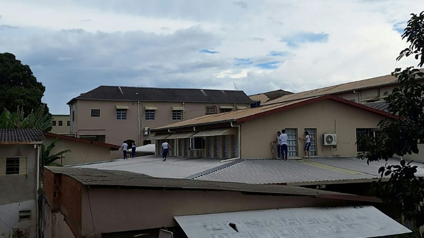 13-Jähriger erschießt zwei Mitarbeiter an Schule in Brasilien