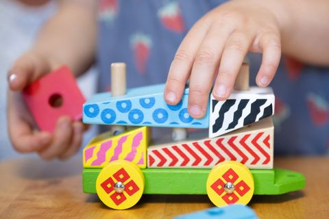 Sinkende Kinderzahlen sorgen bei den Kitas in Sachsen für finanzielle Probleme. (Symbolbild) Foto: Sebastian Kahnert/dpa