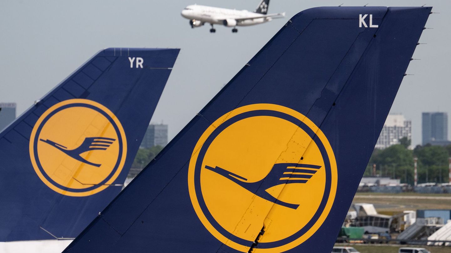 Zum Start ins Jahr konnte die Lufthansa ihren saisontypischen Verlust immerhin verringern.(Archivbild) Foto: Boris Roessler/dpa