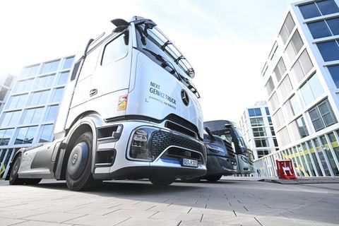Gewinneinbruch bei Daimler Truck im ersten Quartal. Foto: Bernd Weißbrod/dpa