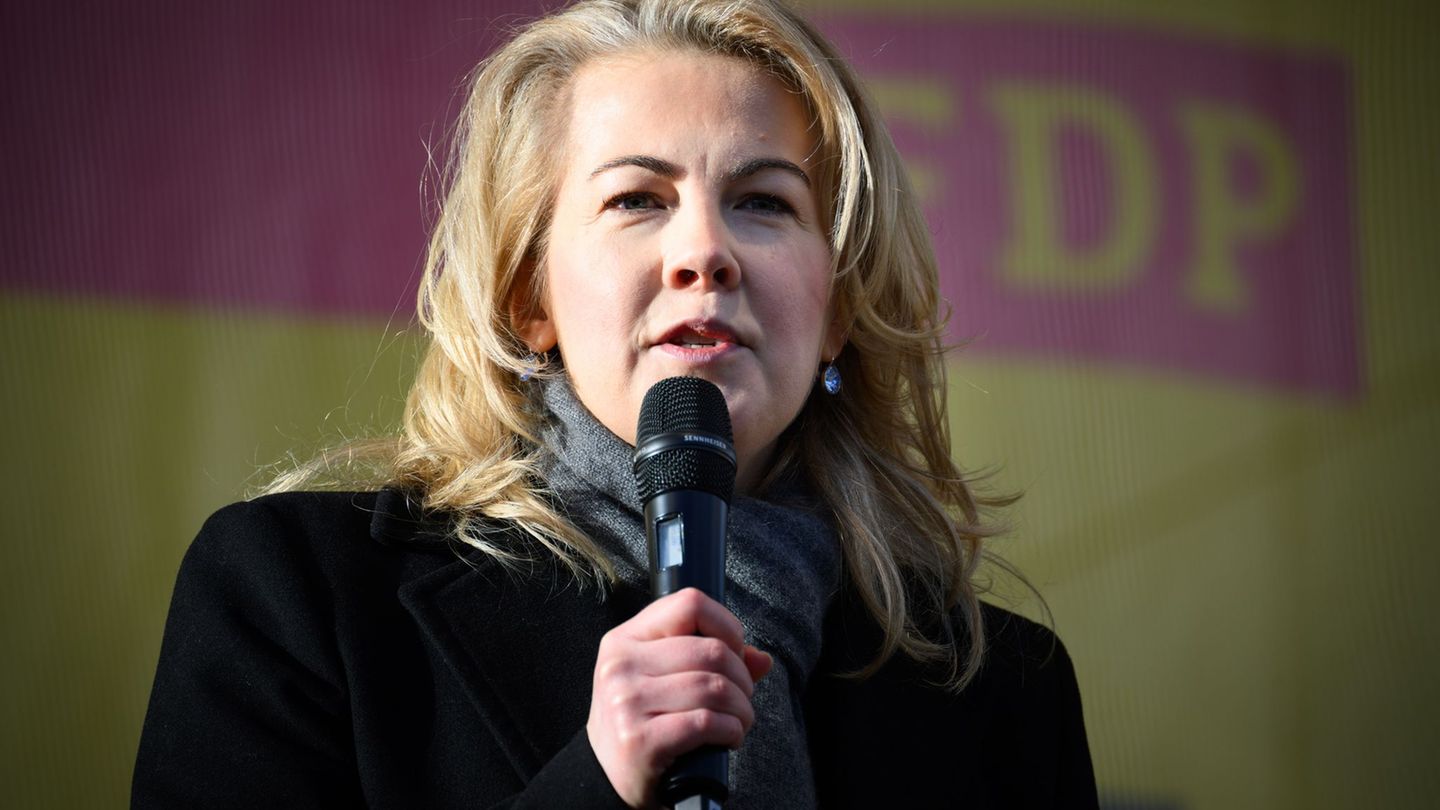 Kandidiert als stellvertretende FDP-Vorsitzende: Linda Teuteberg. (Archivbild) Foto: Bernd von Jutrczenka/dpa