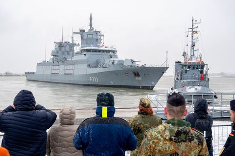 Im Februar lief die Fregatte Nordrhein-Westfalen von Wilhelmshaven zum Unifil-Einsatz aus. Foto: Hauke-Christian Dittrich/dpa