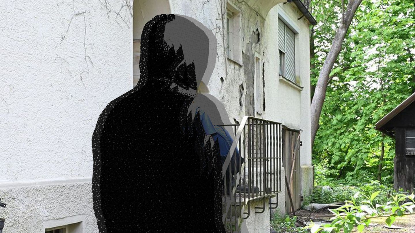 Eine Montage mit Tatort und einer symbolischen Figur in dunkler Kleidung, es zeigt das echte Haus in Memmingen
