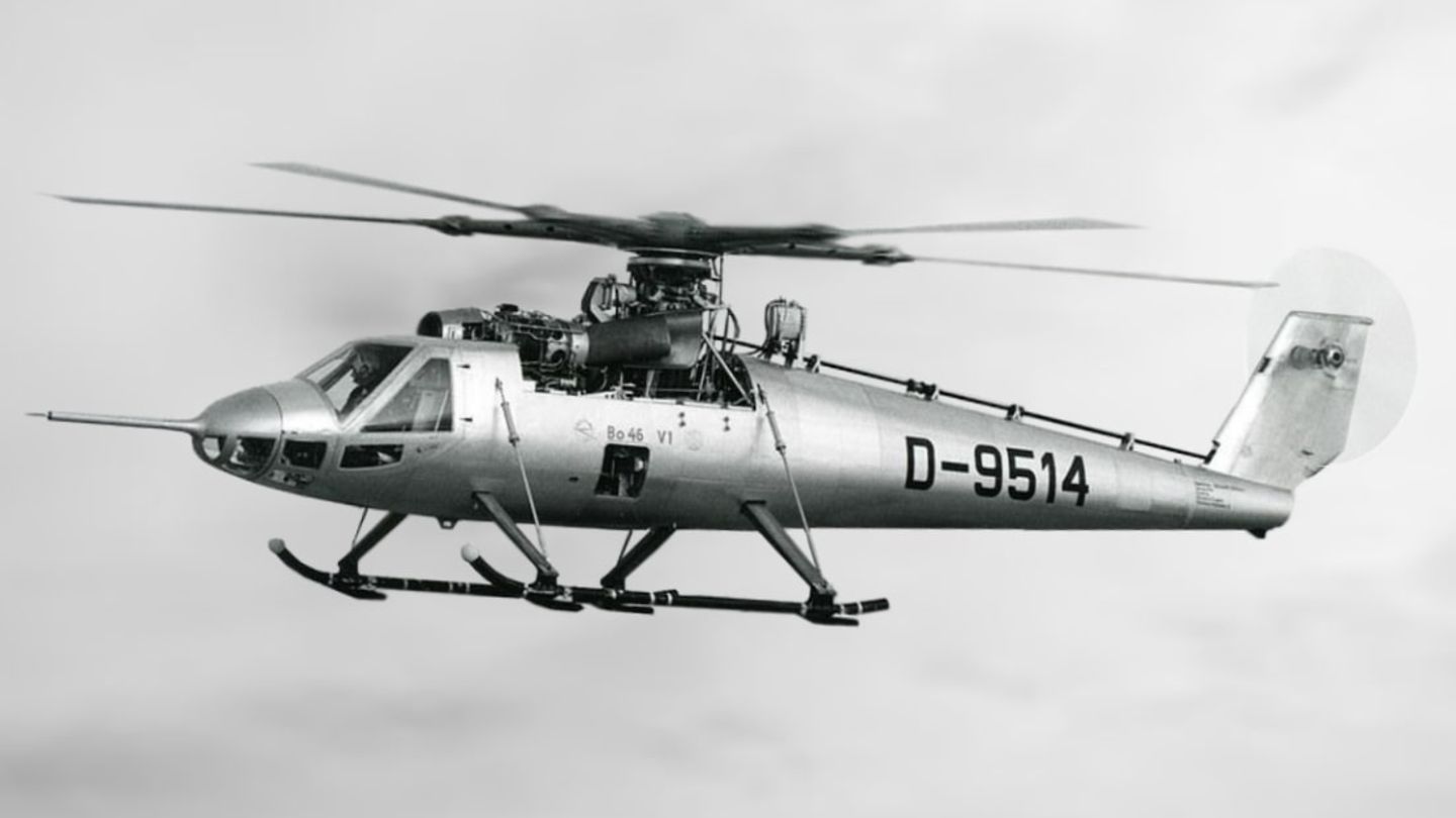 Ein Bölkow Hubschrauber im Testflug