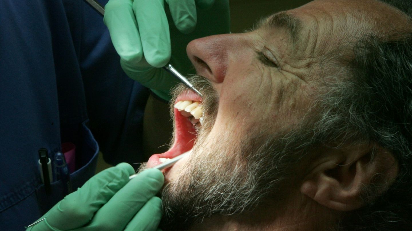 Patient beim Zahnarzt