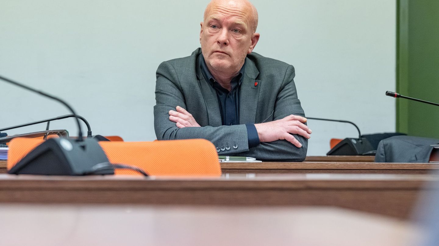 In dem Prozess gegen den früheren Oberbürgermeister von Regensburg, Joachim Wolbergs, sind die Plädoyers gehalten worden. (Archi