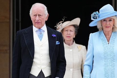 König Charles III. und Königin Camilla bei der Royal Garden Party im Buckingham Palast.