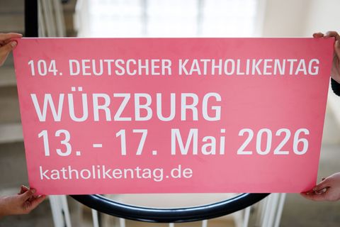 Der Katholikentag beginnt am 13. Mai. (Archivbild) Foto: Daniel Karmann/dpa