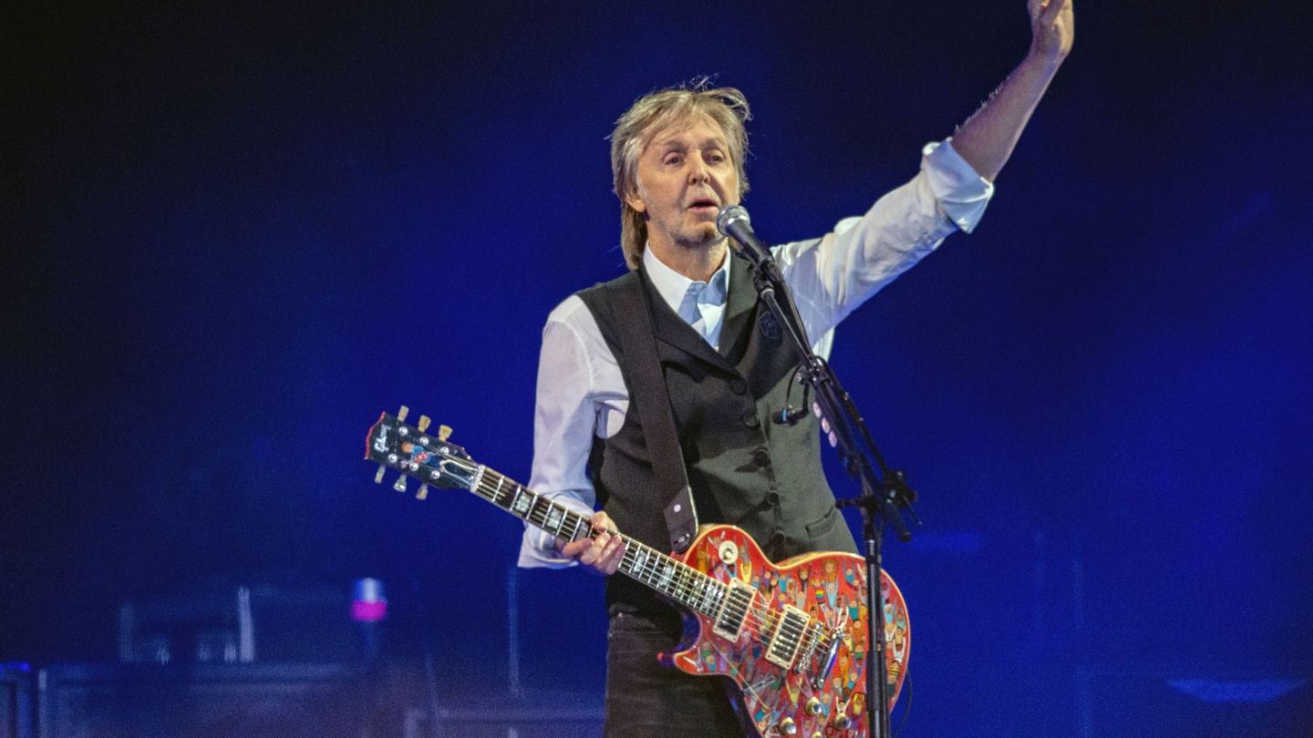 Am 29. Mai veröffentlicht Paul McCartney sein Album "The Boys Of Dungeon Lane". In London durften einige Fans es schon hören. (A