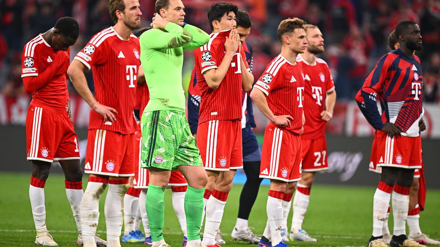 Enttäuschte Bayern-Profis nach dem verpassten Finale. Foto: Tom Weller/dpa