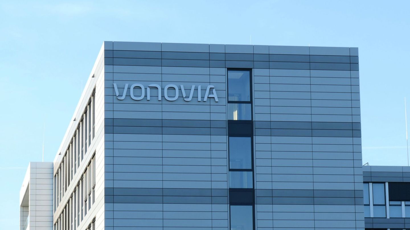 Der neue Vonovia-Konzernchef Luka Mucic hat zum ersten Mal Quartalszahlen vorgelegt. Unterm Strich ist der Gewinn im Jahresvergl