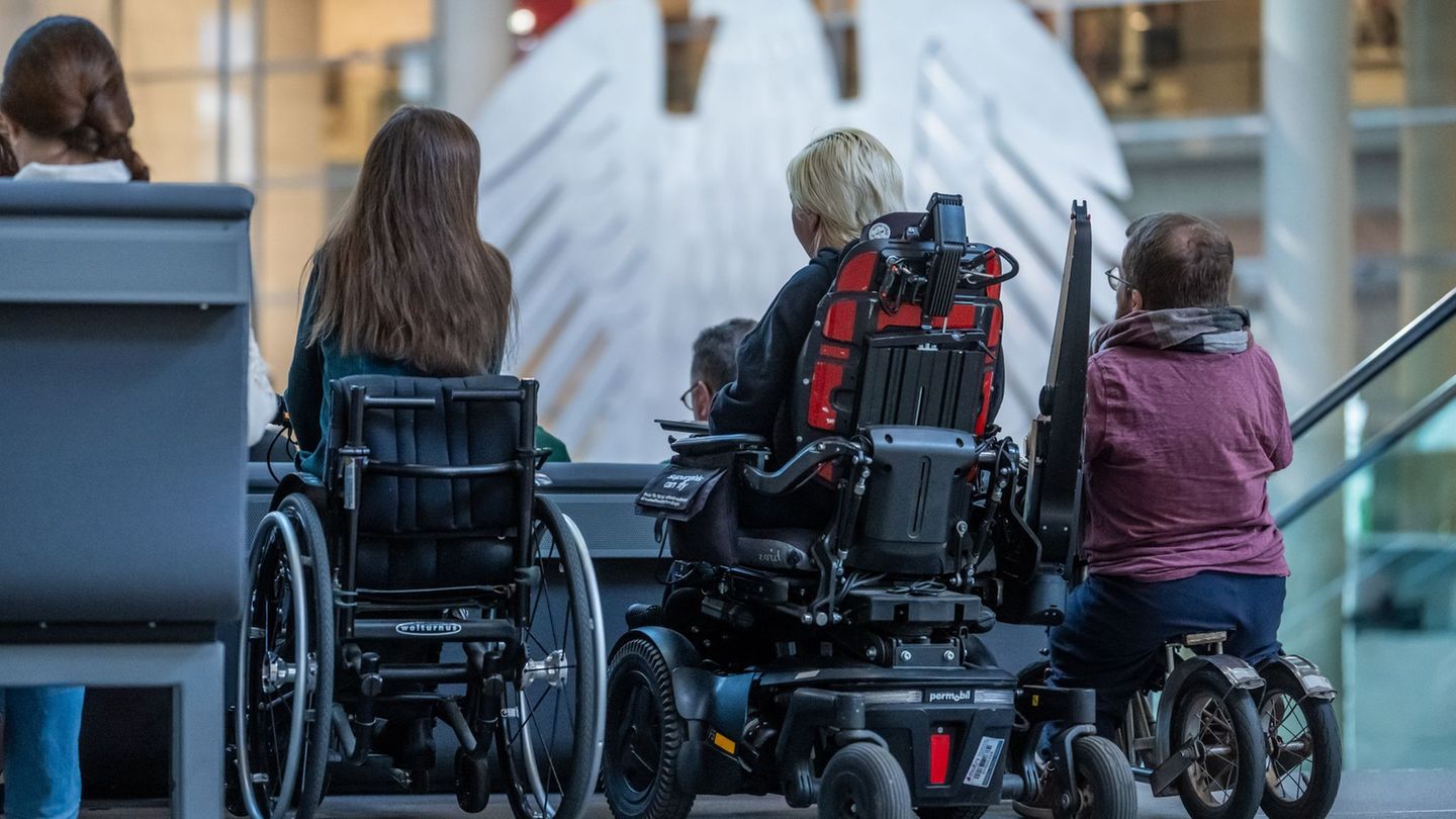 Wie kann da Leben für Menschen mit Behinderungen alltagstauglicher werden? Der Bundestag berät nun über das Behindertengleichste