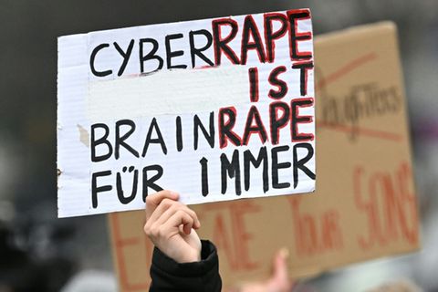 Demonstration gegen sexualisierte Gewalt in Berlin im April