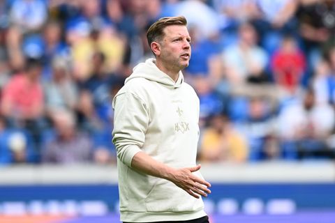 Trainer Florian Kohfeldt hat seinen Vertrag beim SV Darmstadt 98 verlängert. (Archivbild) Foto: Silas Stein/dpa