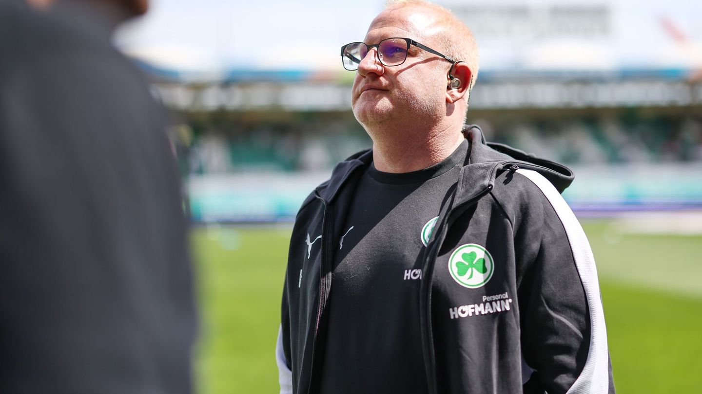 Kämpft mit Fürth um den Klassenverbleib in der 2. Liga: Trainer Heiko Vogel. (Archivbild) Foto: Daniel Löb/dpa