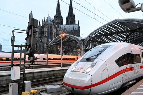 Die Bahn hält an ihrem Pünktlichkeitsziel von mindestens 60 Prozent im Fernverkehr im Gesamtjahr fest. (Archivbild) Foto: Robert