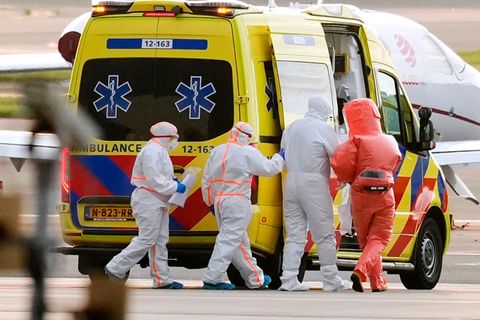 Untersuchungen auf das Hantavirus laufen noch. Foto: Peter Dejong/AP/dpa