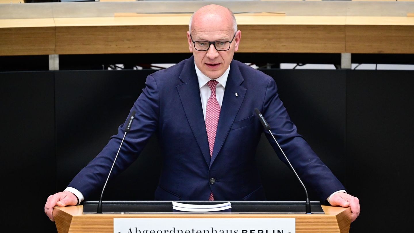 Berlins Regierender Bürgermeister Kai Wegner (CDU) betont, nichts von einer Liste mit Fördervorschlägen für Projekte gegen Antis