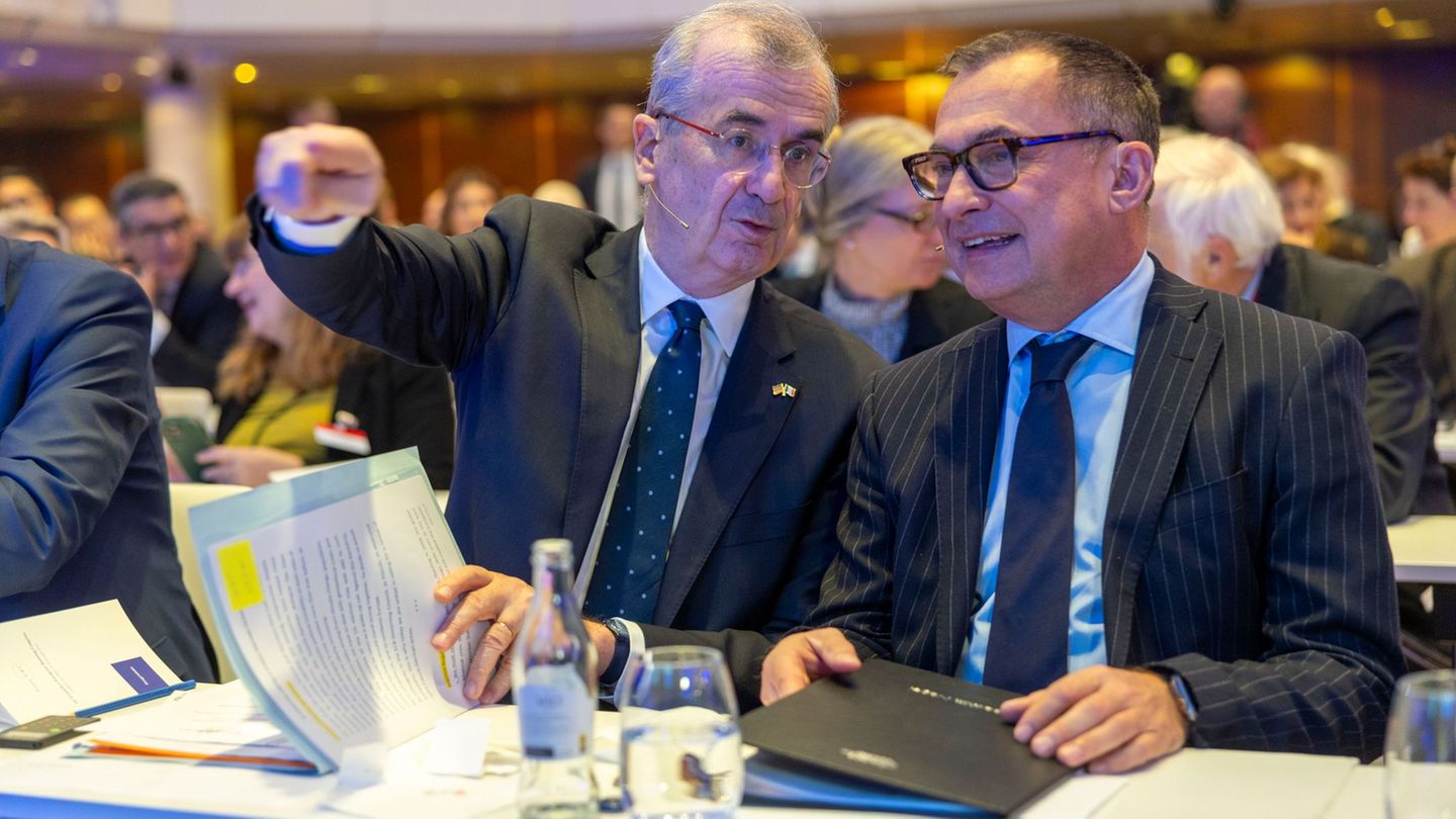Joachim Nagel (r) und sein französischer Kolleger François Villeroy de Galhau veröffentlichten zahlreiche gemeinsame Gastbeiträg