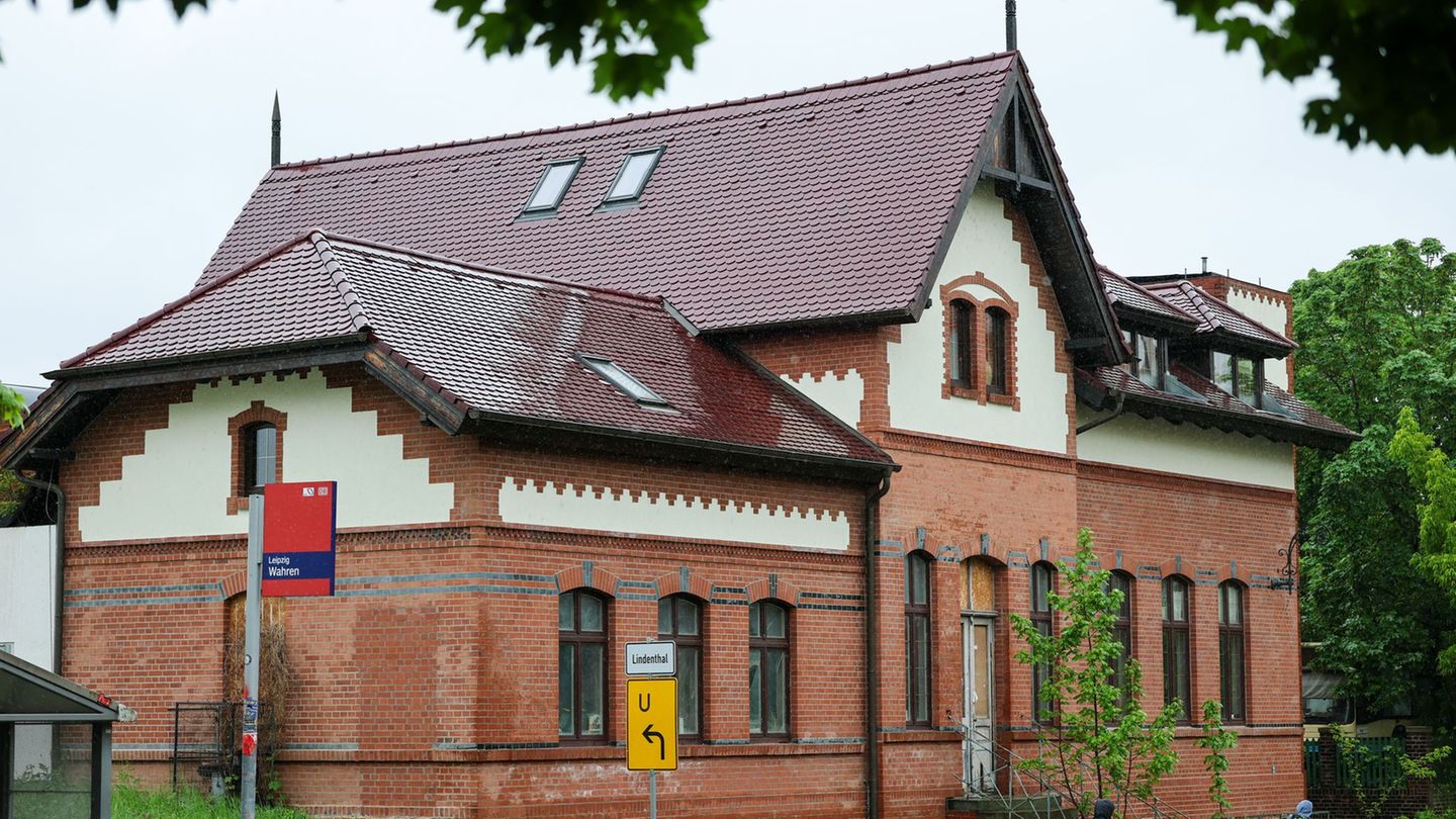 Das Haus von Melanie Müller sollte zwangsversteigert werden. Foto: Jan Woitas/dpa