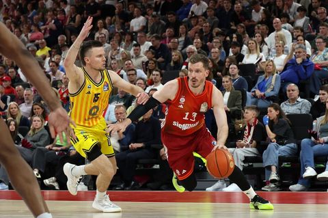 Obst wird als wertvollster Spieler ausgezeichnet. (Archivbild) Foto: Matthias Stickel/dpa