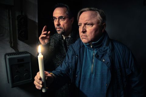 Der Tod eines Anwalts stellt Prof. Dr. Karl-Friedrich Boerne (Jan Josef Liefers, links) und Hauptkommissar Thiel (Axel Prahl) in ihrem 46. Fall vor ein Rätsel.