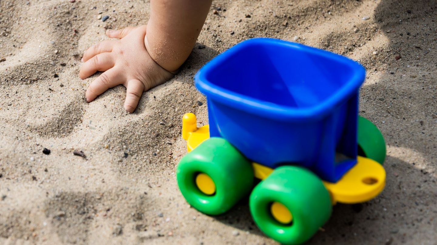 Schrecklicher Unfall: Tod im Sand - Welche Regeln gibt es zur Kinder-Aufsicht?