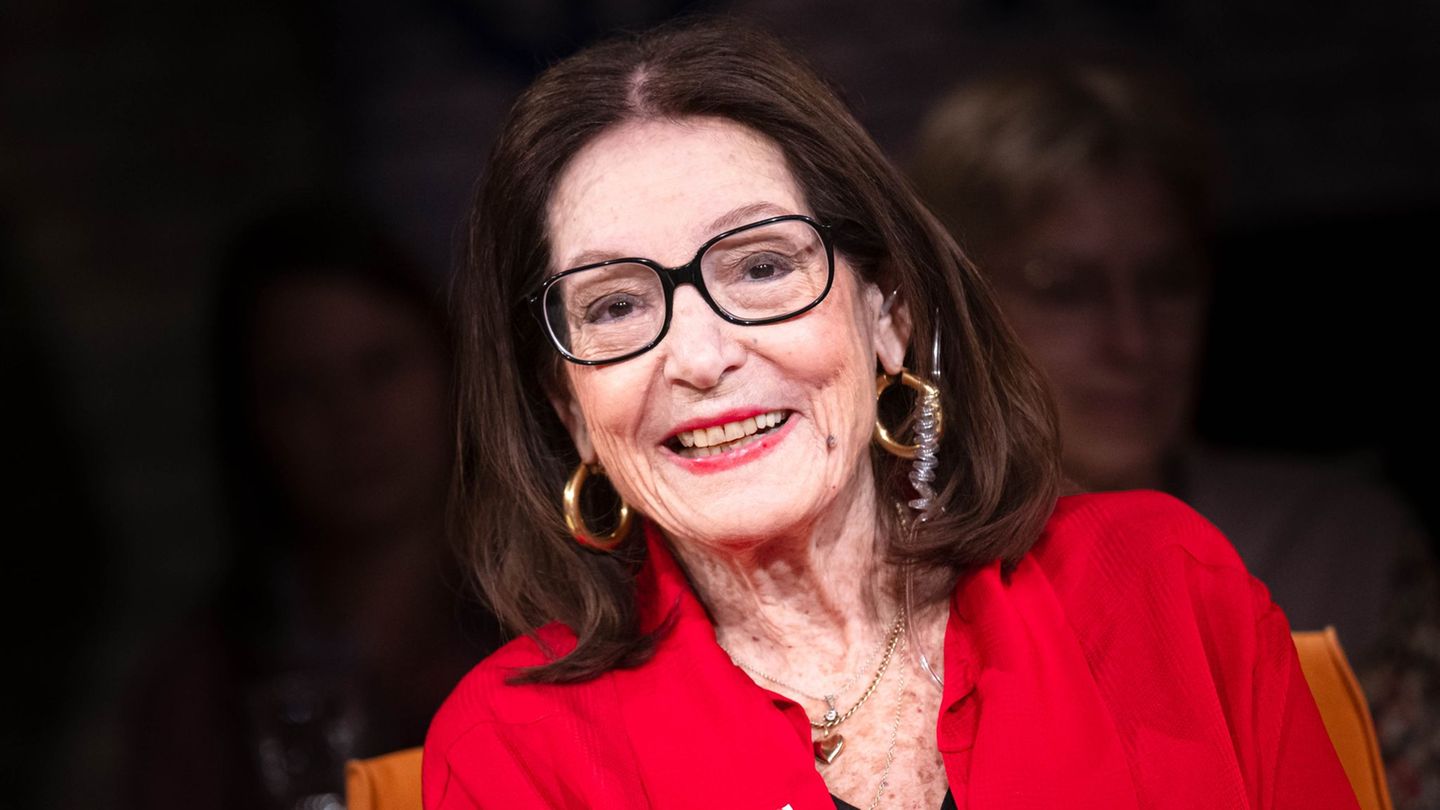 Schlagerstar: Nana Mouskouris Brille hatte einen weltberühmten Gegner