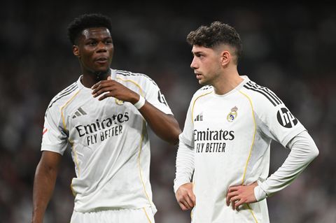 Die Streithähne Federico Valverde (r.) und Aurelien Tchouameni von Real Madrid