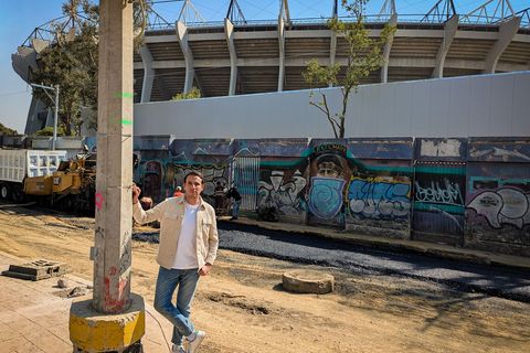 Sherif Rizkallah besuchte das Aztekenstadion in Mexiko Stadt und sah sich den Stand der Renovierungsarbeiten an, die in Vorbereitung auf die Fußball-WM 2026 durchgeführt wurden.