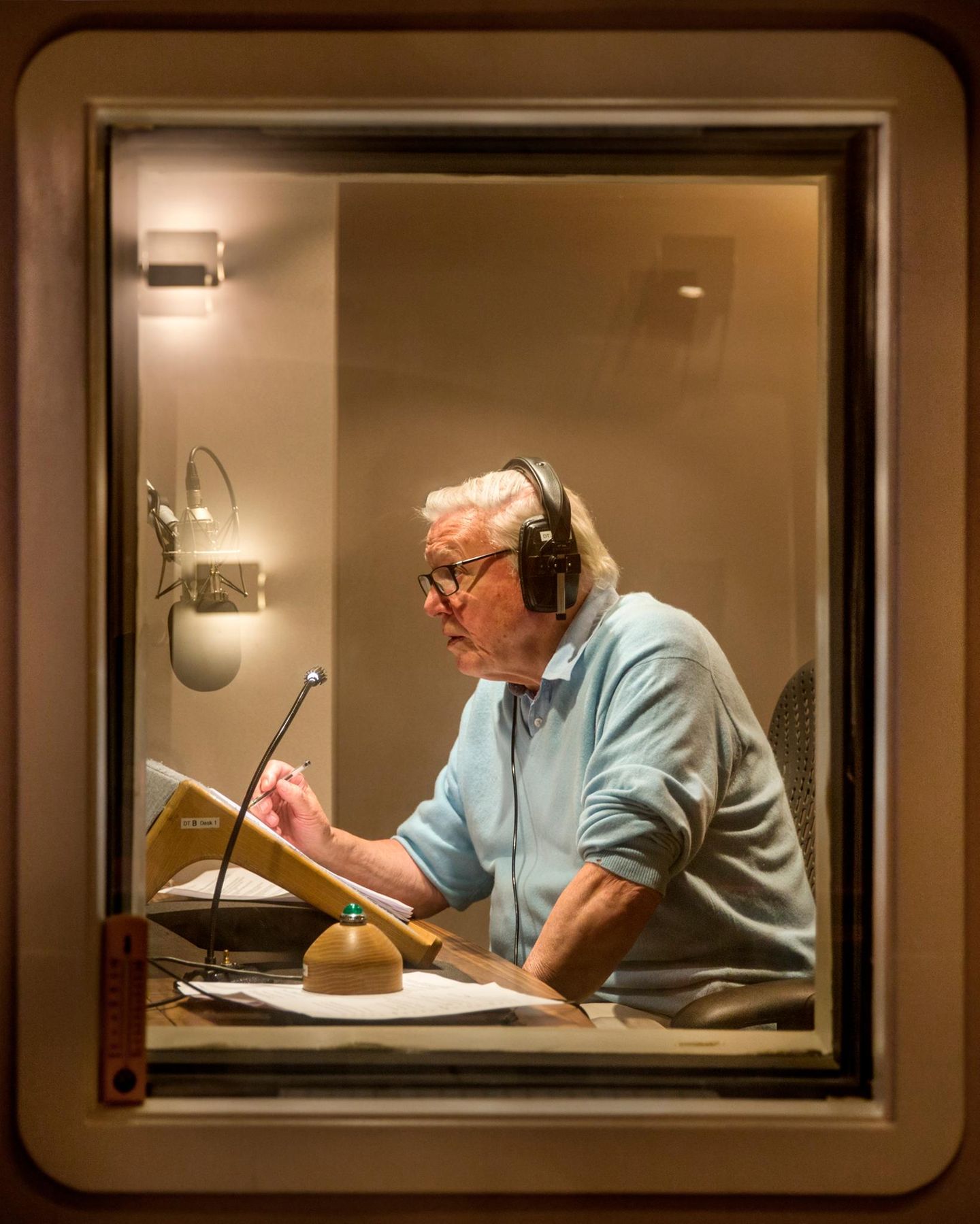David Attenborough im Aufnahmestudio