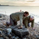 David Attenborough auf der Suche nach Fossilien
