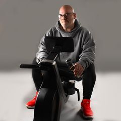 Rudergerät Test: Tester Michi Jo Standl