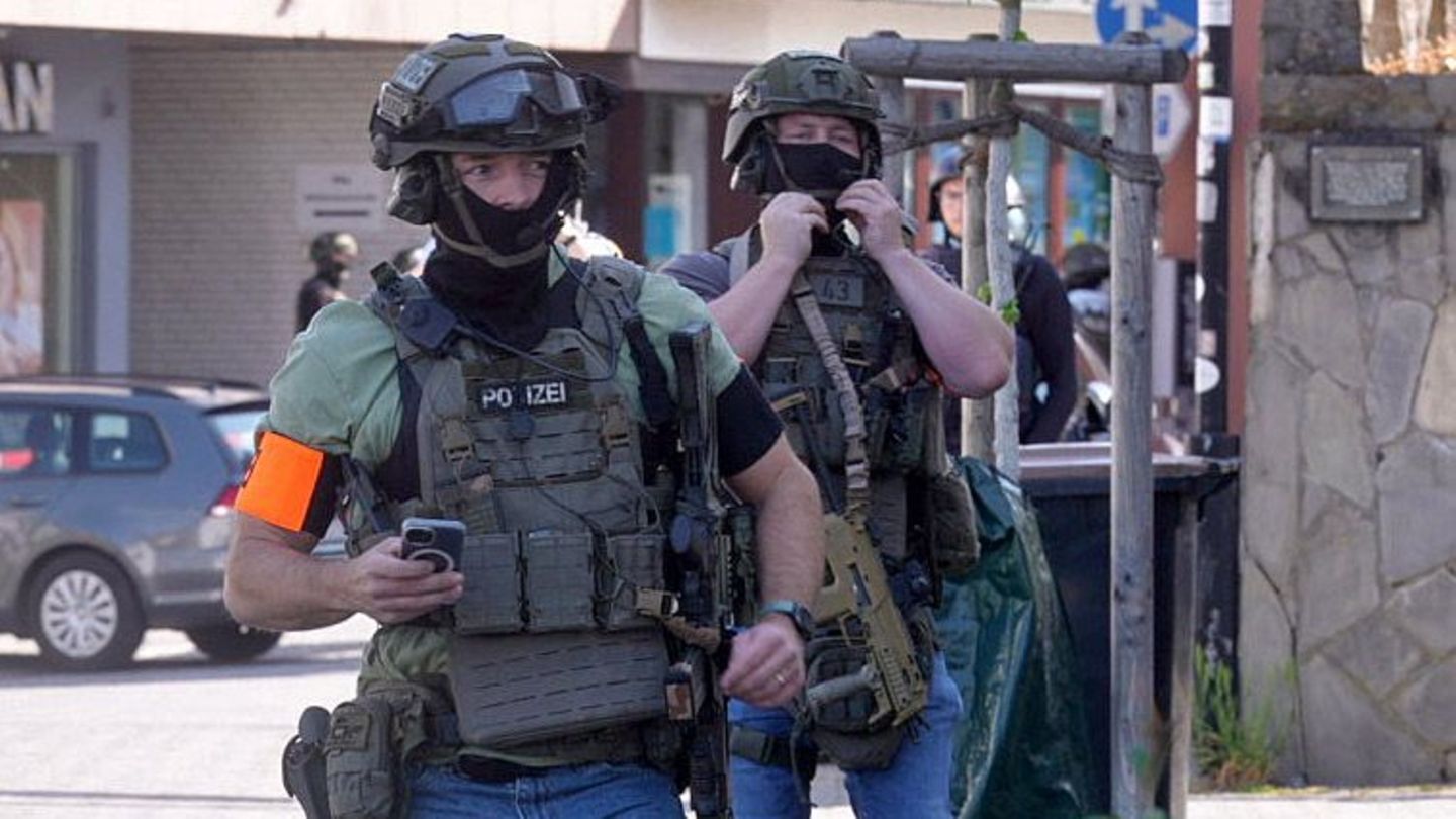 Sinzig in Rheinland-Pfalz: Geiselnahme in Volksbank: Einsatzkräfte bereiten sich auf Ernstfall vor