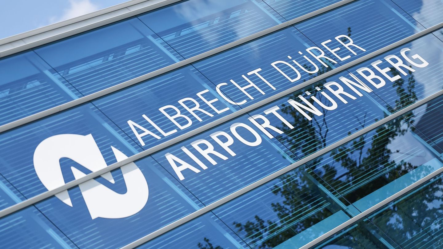 Künftig gelten neue Regeln am Nürnberger Flughafen. (Archivbild) Foto: Daniel Löb/dpa