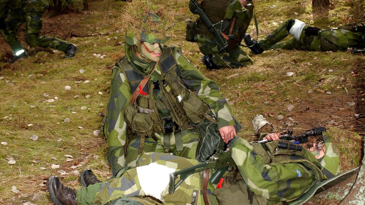 Royals: Kronprinzessin Victoria von Schweden bei ihrer Militärausbildung