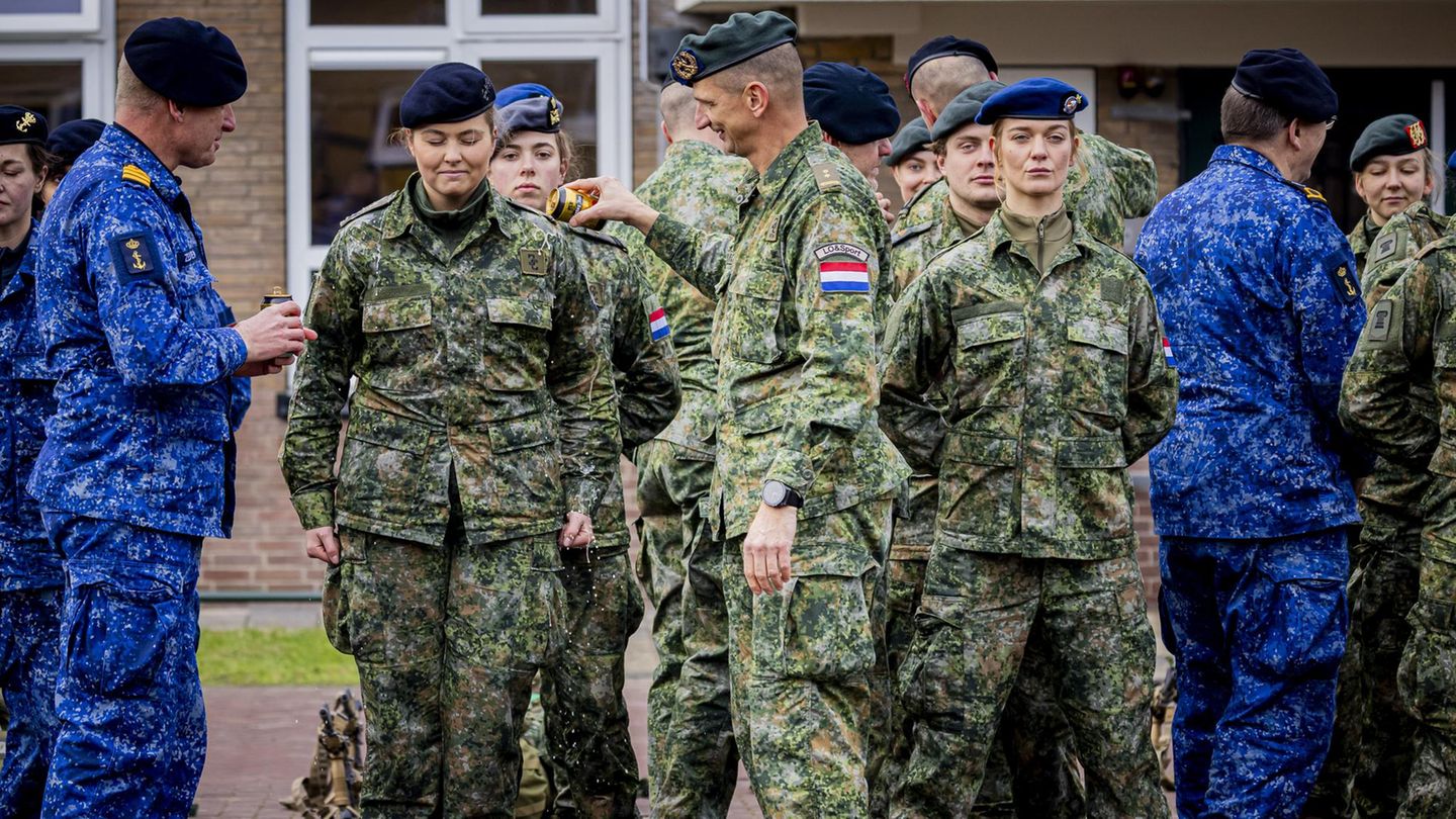 Royals: Kronprinzessin Amalia der Niederlande bei ihrer Militärausbildung