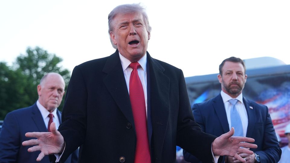„Sie ist eine echte Horrorshow“ – Trump schießt wieder gegen Reporterin