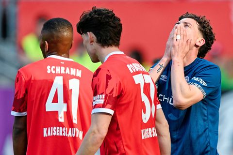Verzweifelt: Jannik Rochelt und Bielefeld auf dem Betzenberg. Foto: Uwe Anspach/dpa
