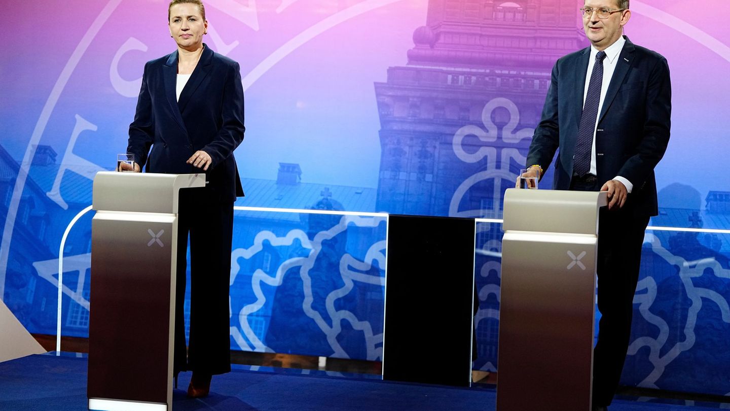 Mette Frederiksen (links) will Ministerpräsidentin in Dänemark bleiben. Doch ihr erster Versuch einer Regierungsbildung ist gesc