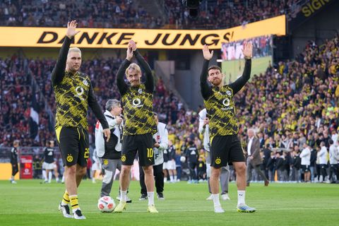 Niklas Süle (l) und Julian Brandt (r) verlassen zum Ende der Saison Borussia Dortmund. Foto: Bernd Thissen/dpa